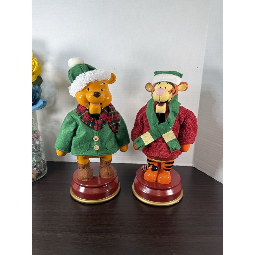 Disney Christmas Winnie The Pooh & Tigger (Set Of 2) Decorative Nutcracker W/box